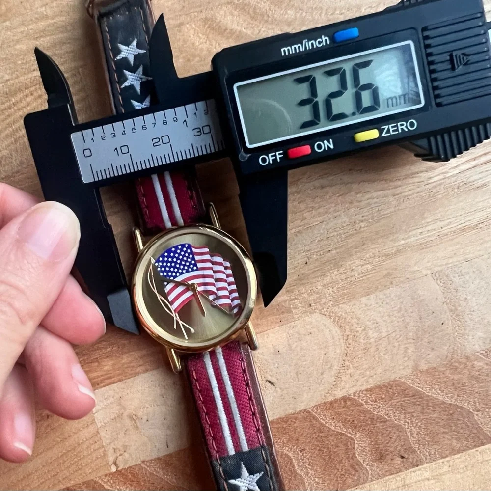 Vintage Valdawn Americana American flag gold tone watch NEW BATTERY